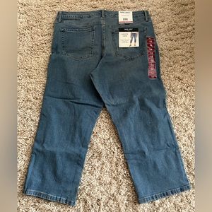 Nine West Jeans-Chrystie Capri -Sits below natural waist - fitted at hip relaxed
